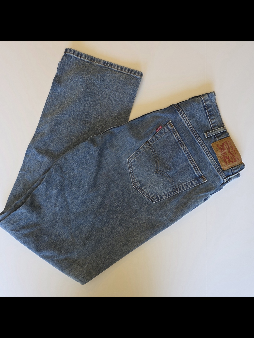 38 34 Levi's 559 Men’s Medium Blue Straight-Leg Jeans